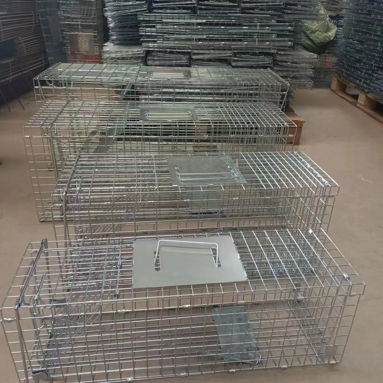 32 дюйма. X 15 дюймов 10 дюймов. Средняя ловушка для животных с горячим