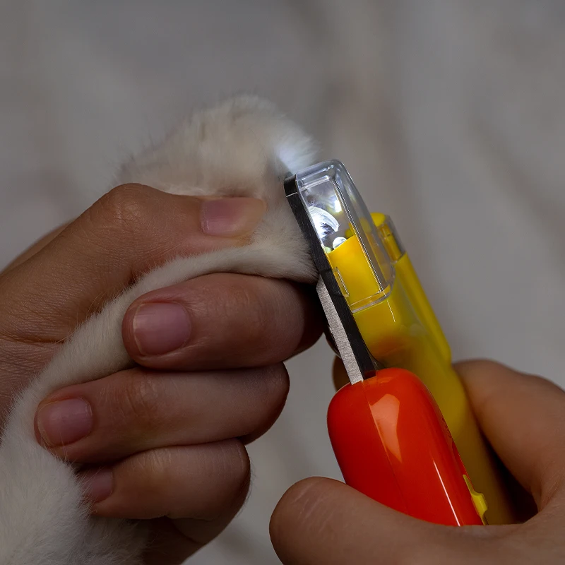 amazon hot selling soft grip stainless steel dog pet grooming nail clippers and trimmer