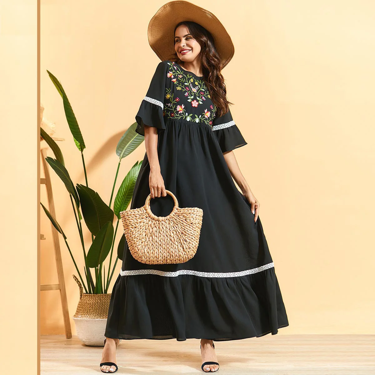 
Middle Eastern Stitching Muslim Women Abaya Dress Arabian Loose Robes Fashion Solid Color Girl Short-sleeve Dress 