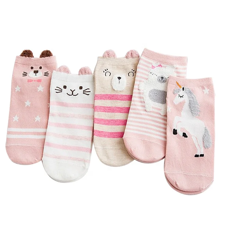 
Multi color mositure wicking Cartoon Pattern Girls Invisible Socks Custom Women Calcetines Ankle Socks 
