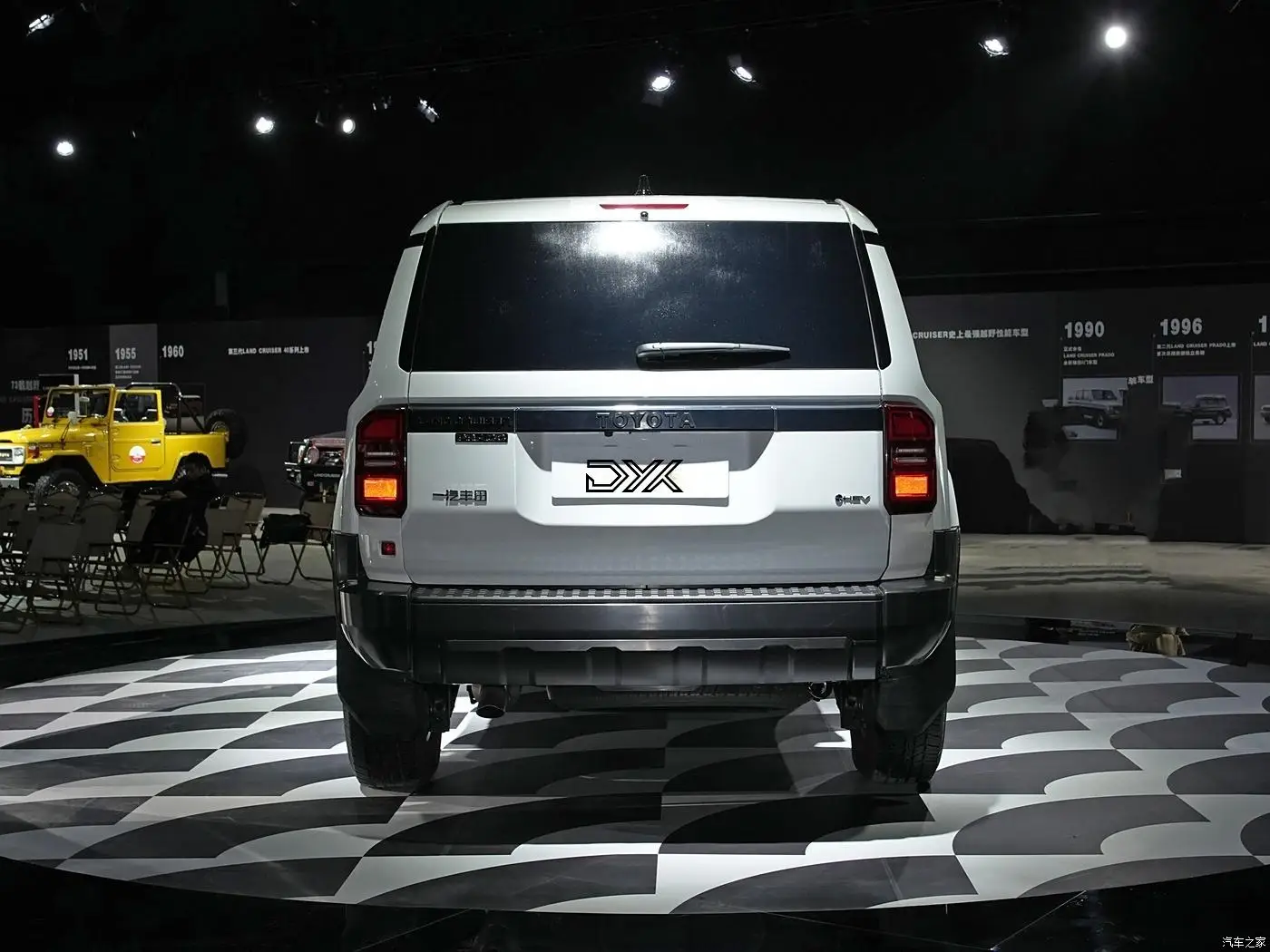 2024 In-Stock Toyo tas Pra do P 2.4T 5-Seat SUV GAC FAW Hybrid Large 4WD New Energy Vehicle