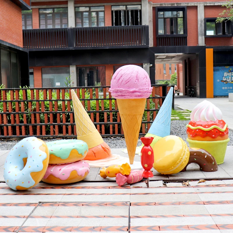 2022 hot mall decoration Outdoor giant ice cream cones sculpture resin  fiber glass sculpture for ice cream donut decorations