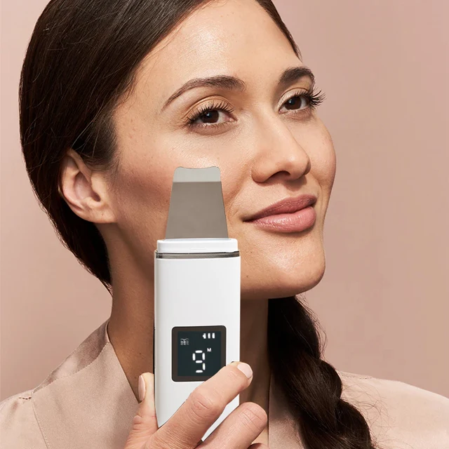Portable Facial Cleaner Skin Tightening Blackhead Remover Professional Skin Scrubber