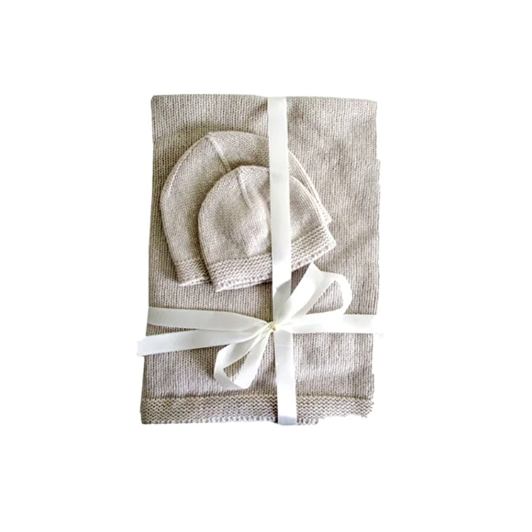 
Cashmere Baby Blanket and Hats Set 
