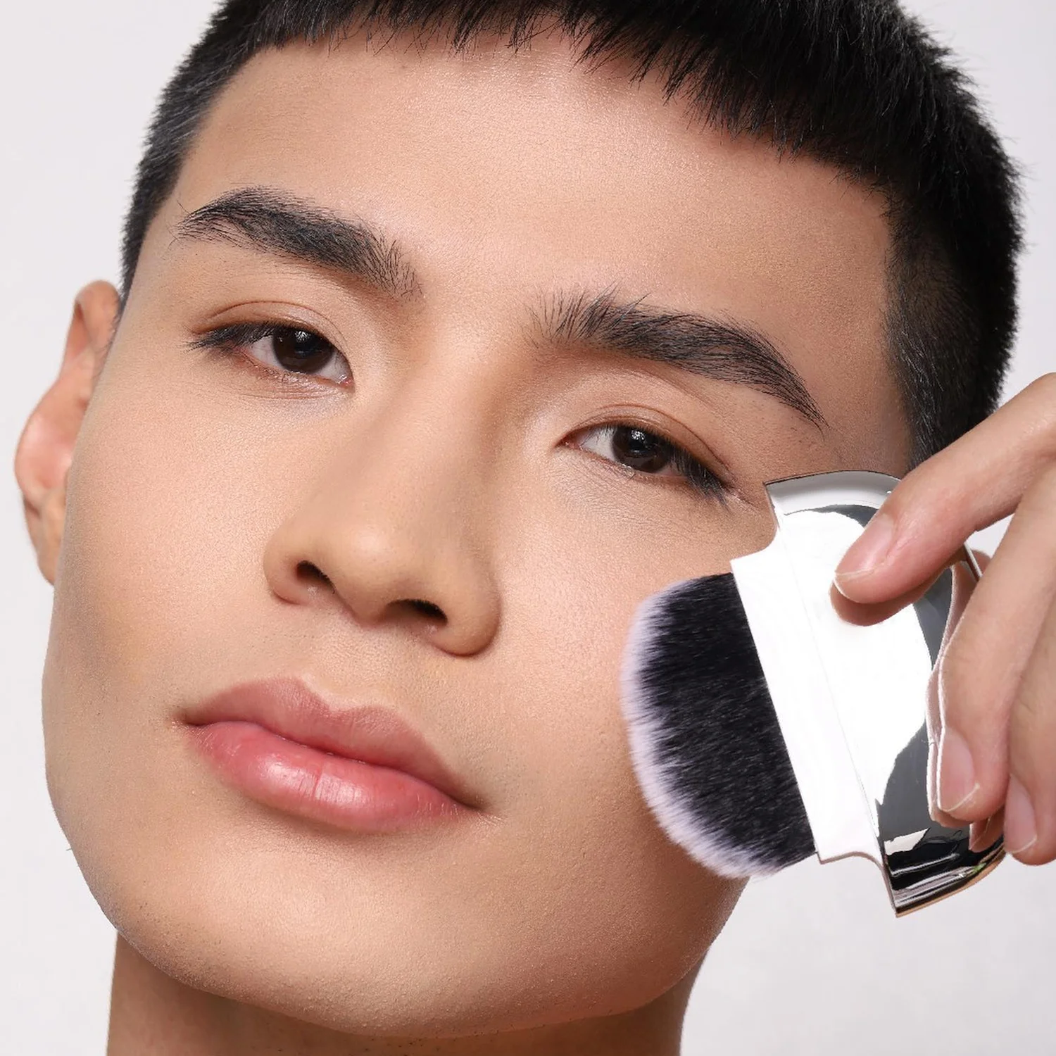 OEM Tanning Pressed Waterproof Setting Powder Palette With Brush Blurs Makeup Face Setting Powder