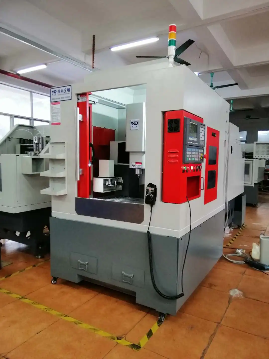 RY-540 сверлильный станок с ЧПУ для обработки металла cnc подвергая механической обработке servicescnc металла пресс-форм точность гравировальный станок