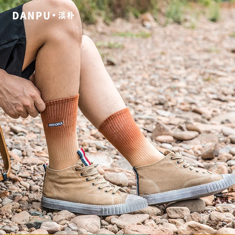 Stylish Autumn Winter Men Women Socks Young Girl Boys Street Sport Wear Cotton Long Tube Crew Socks Gradient Color Tie Dyed