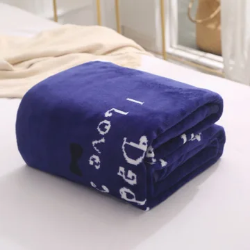 Thick flannel clond ermine blanket student dormitory blanket wholesale single and double bedspread