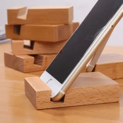 Simple mobile phone stand eye protection card slot design