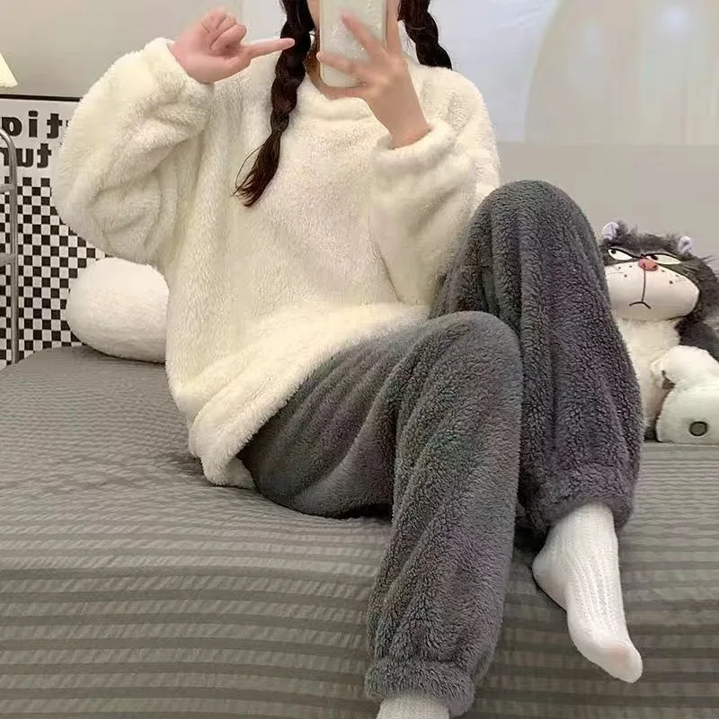 Flannel Women Sleepwear Pajamas 2 Pieces Set Pyjamas Winter Padded Velvet Thermal Pijamas Set For Women