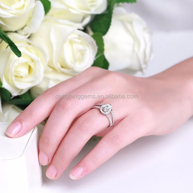 2024 New Engagement Ring Wholesale Pear Moissanite Rings 925 Sterling Silver Lady Moissanite Ring For Wedding