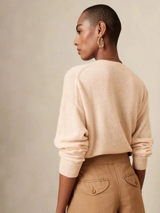 100% cashmere crew neck luxurious proportions oversized pocket long sleeves cashmere sweater for women ladies