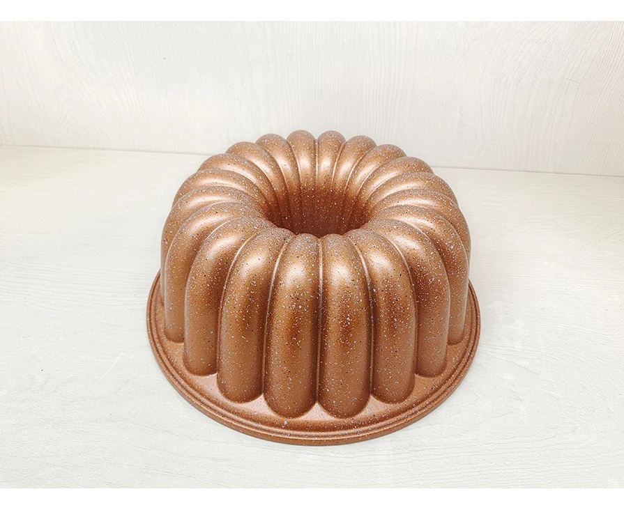 Die cast aluminum  bundt baking pan bakeware shaped cake mould with nonstick coating