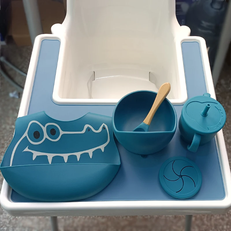 Baby Silicone Feeding Set Tableware Kit Bebe Dining Kit Print Pattern Bib Design Babero Bowl And Spoon With Straw Cup