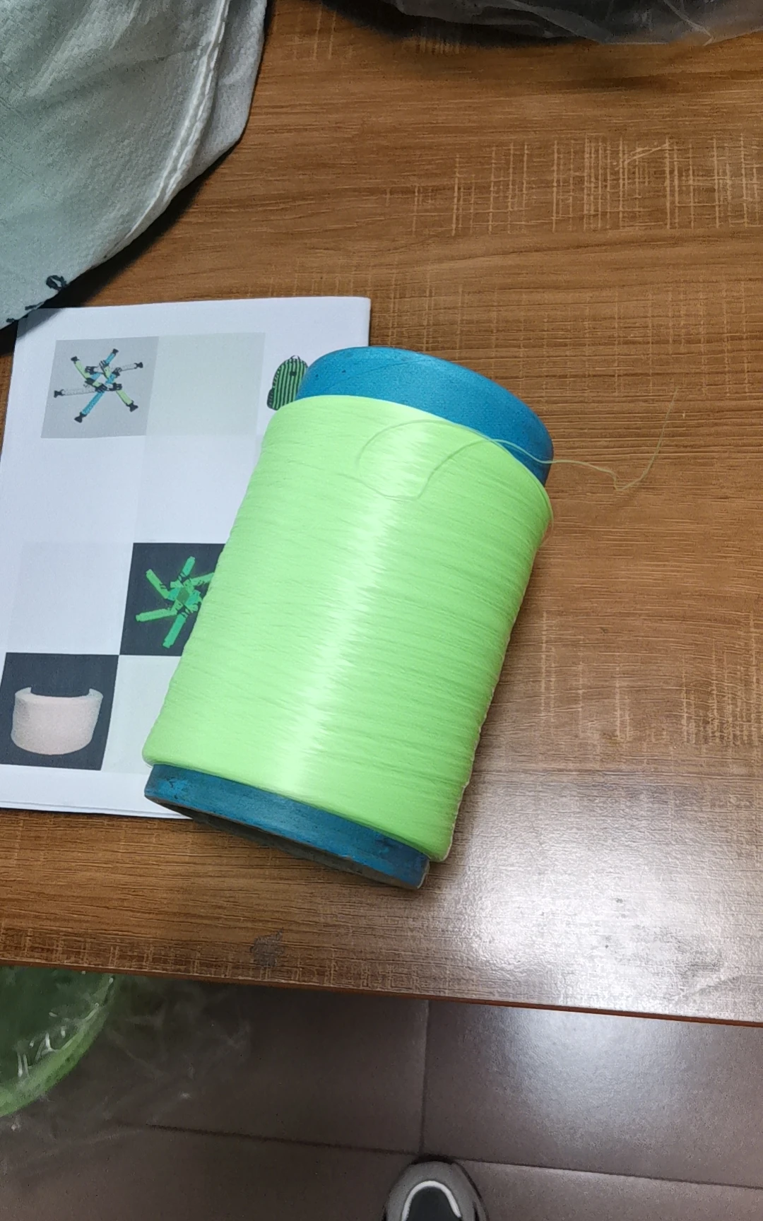 Glow-in-the-dark 100%polypropylene PP yarn 300D, 600D, 900D for reflective shoelace, clothing reflective material