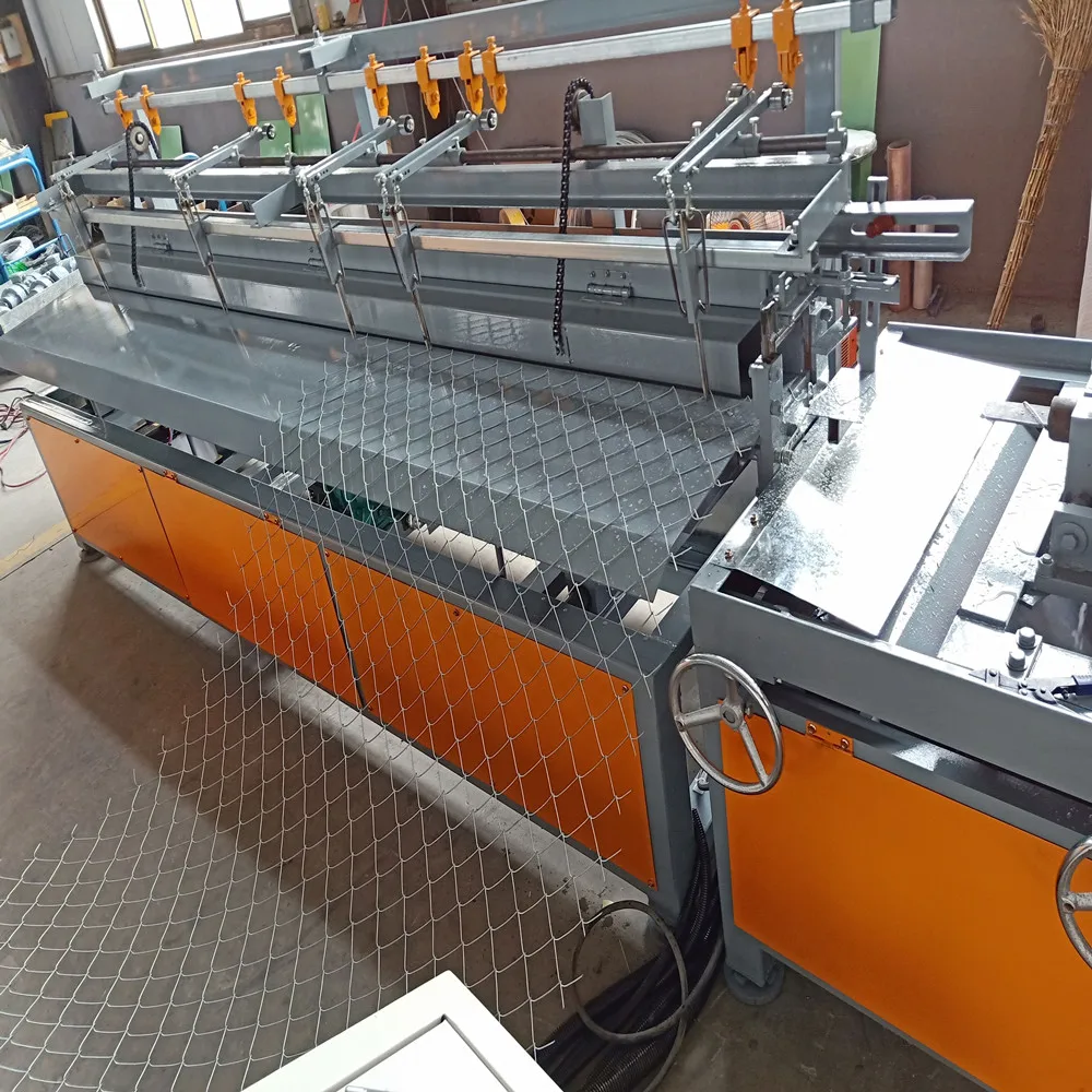Full Automatic high speed cyclone wire mesh Chain Link Fence Making Machine Factory Price