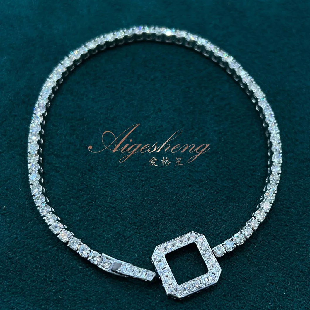 Aigesheng Fine Jewelry 2013 Sting Bracelet 18K Gold Classic Square Full Diamond Four-claw Bracelet