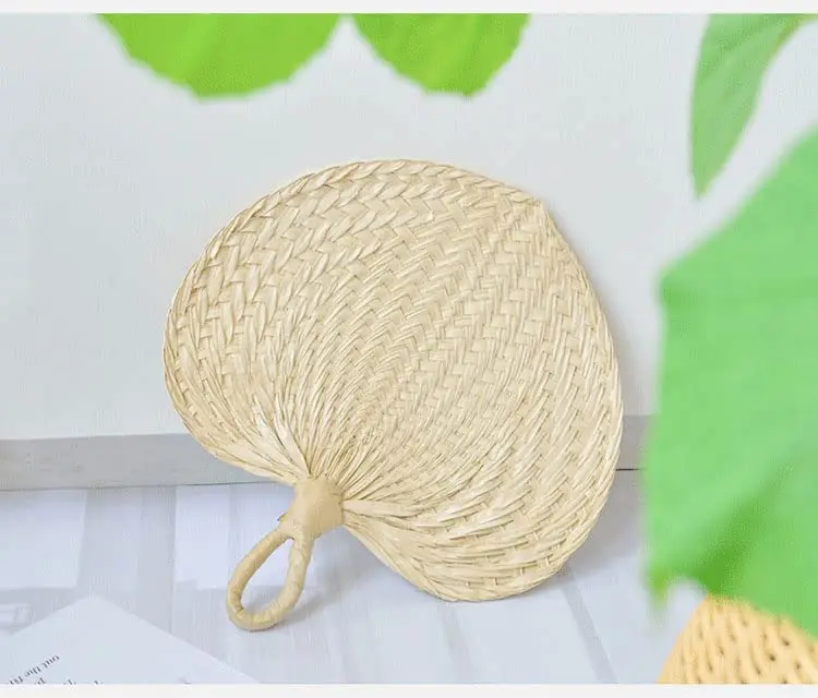 Vietnamese Wholesale Folding Handmade Bamboo Paper Hand Fan Beautiful Design Good For Decoration