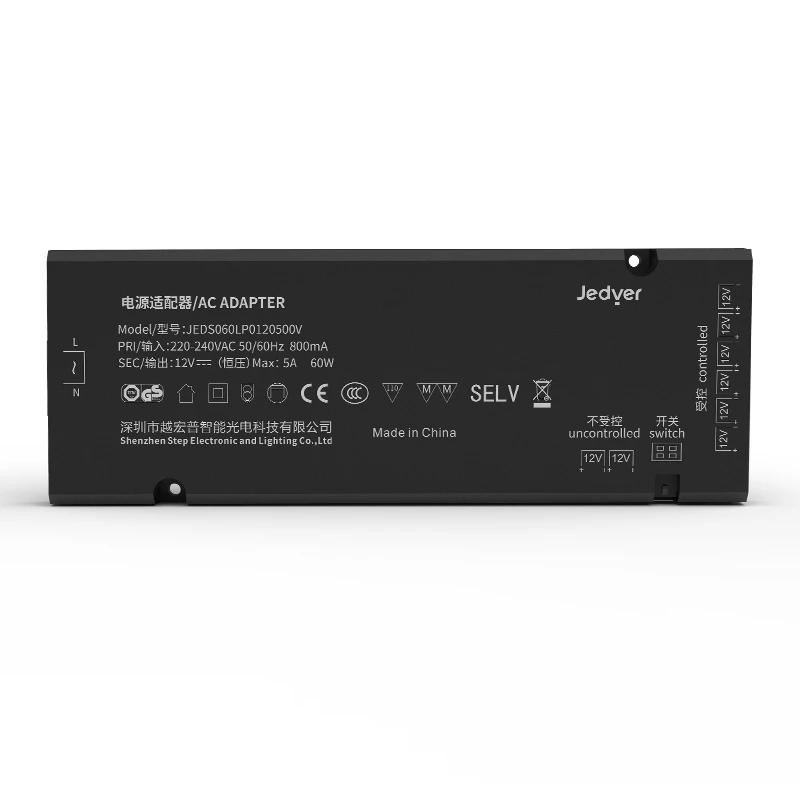 Low voltage short-circuit lightning overheat overcurrent protected ultra thin plug and play LED driver 700mA