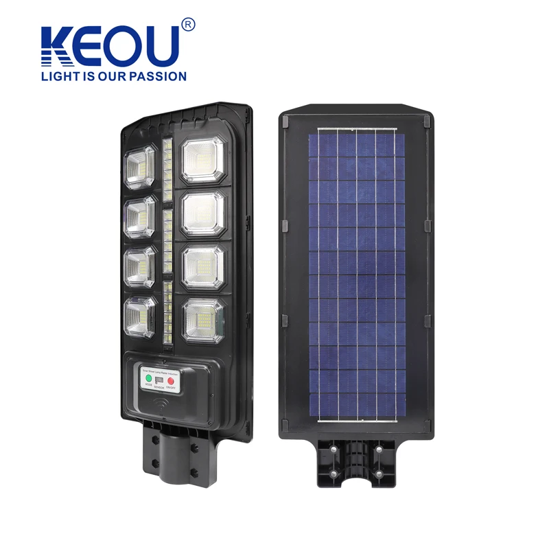 KEOU Factory wholesale Lightning protection IP65 waterproof 150W solar street light for football field