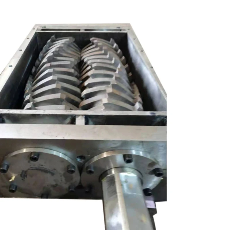 Double shaft shredder blade design for scrap metal