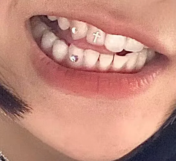 Free glue supply crystal dental use teeth decoration crystal Tooth Gems Crystal for salon/clinic