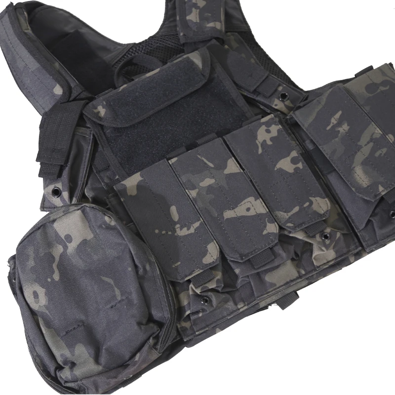 Wholesale low price high quality Versatile Vest Protects Tactical Vests with Polyester Fabrics