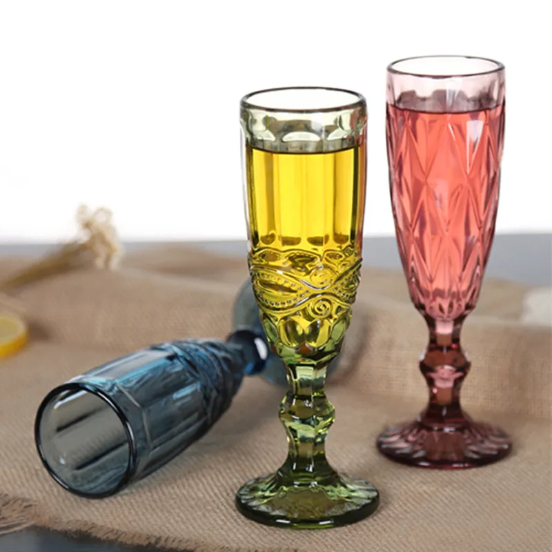Wholesale wedding glasses Color embossed pattern Transparent Drinking cup green wine glasses Retro champagne Coupes for party