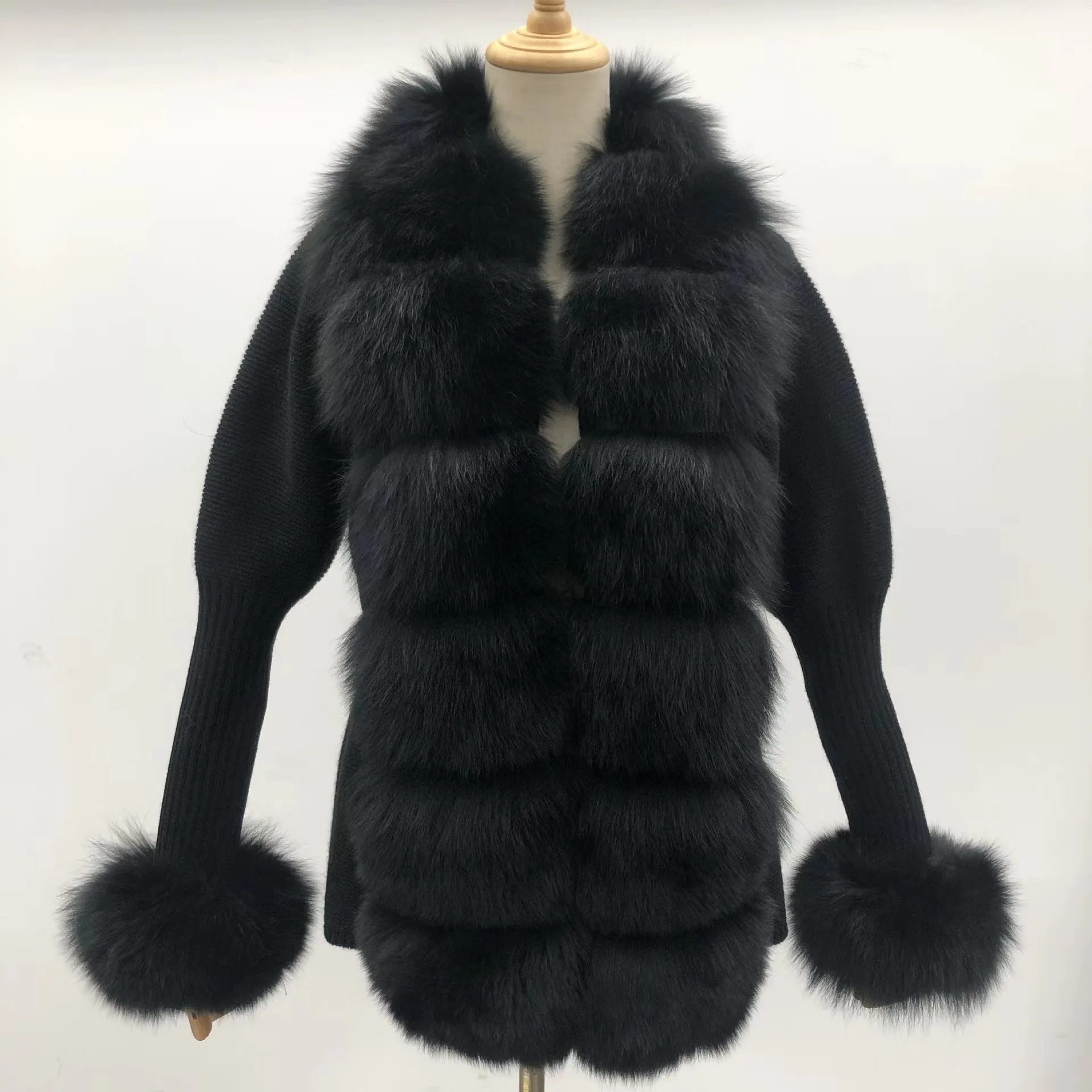 Ladies Slim2022 Fleece Winter Short Fox Fur Coat Warm Wool Puff Sleeve Jacket Knitted Real Fur Sweater Cardigan For Women