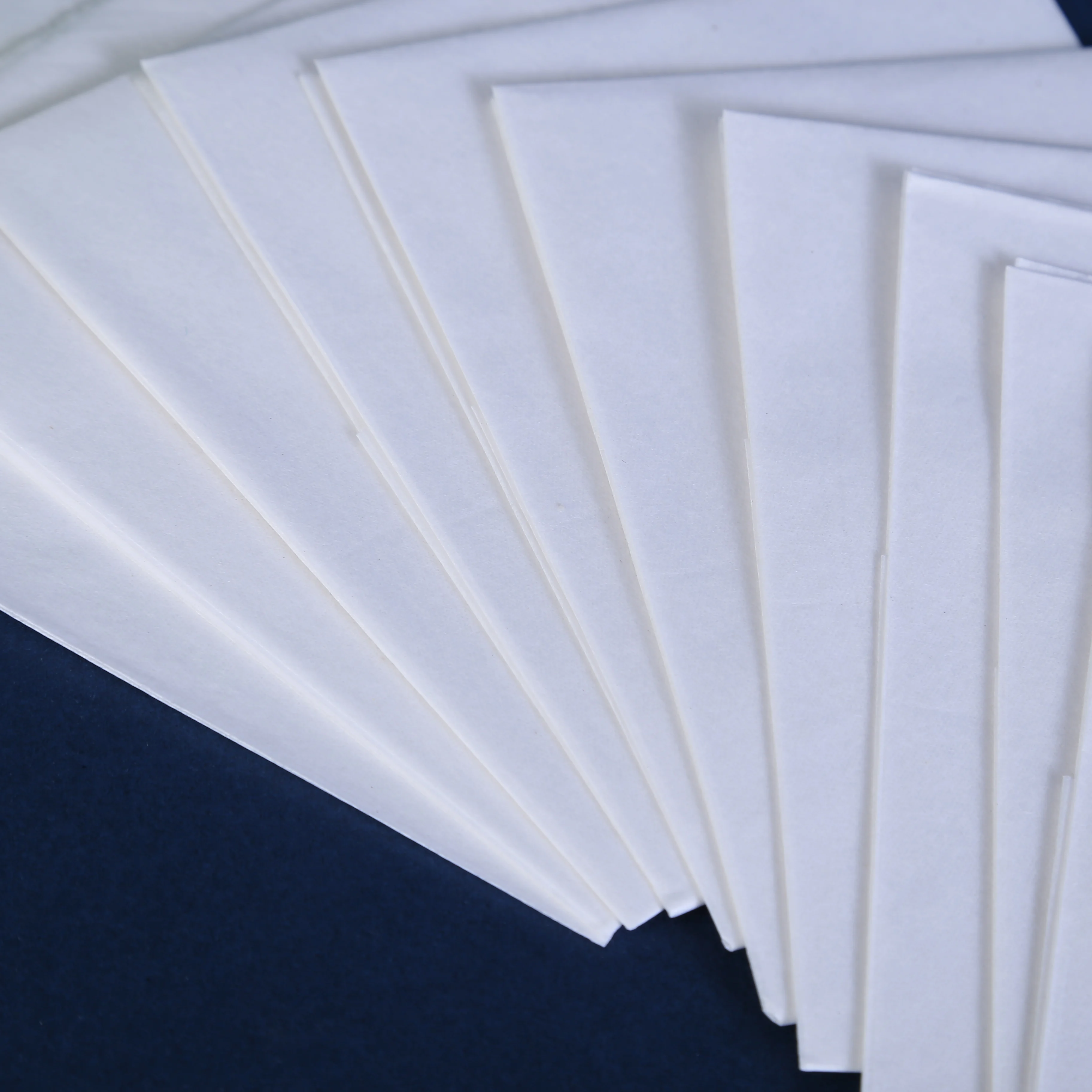 Factory sale 1/16 Fold 16 g 100% Virgin Pulp  Flushable Disposable Toilet Seat Cover Paper