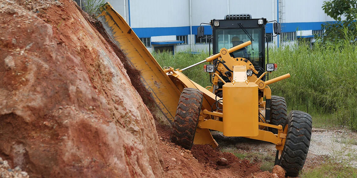 China New 16ton 215HP CLG4215 Mini Motor Grader price