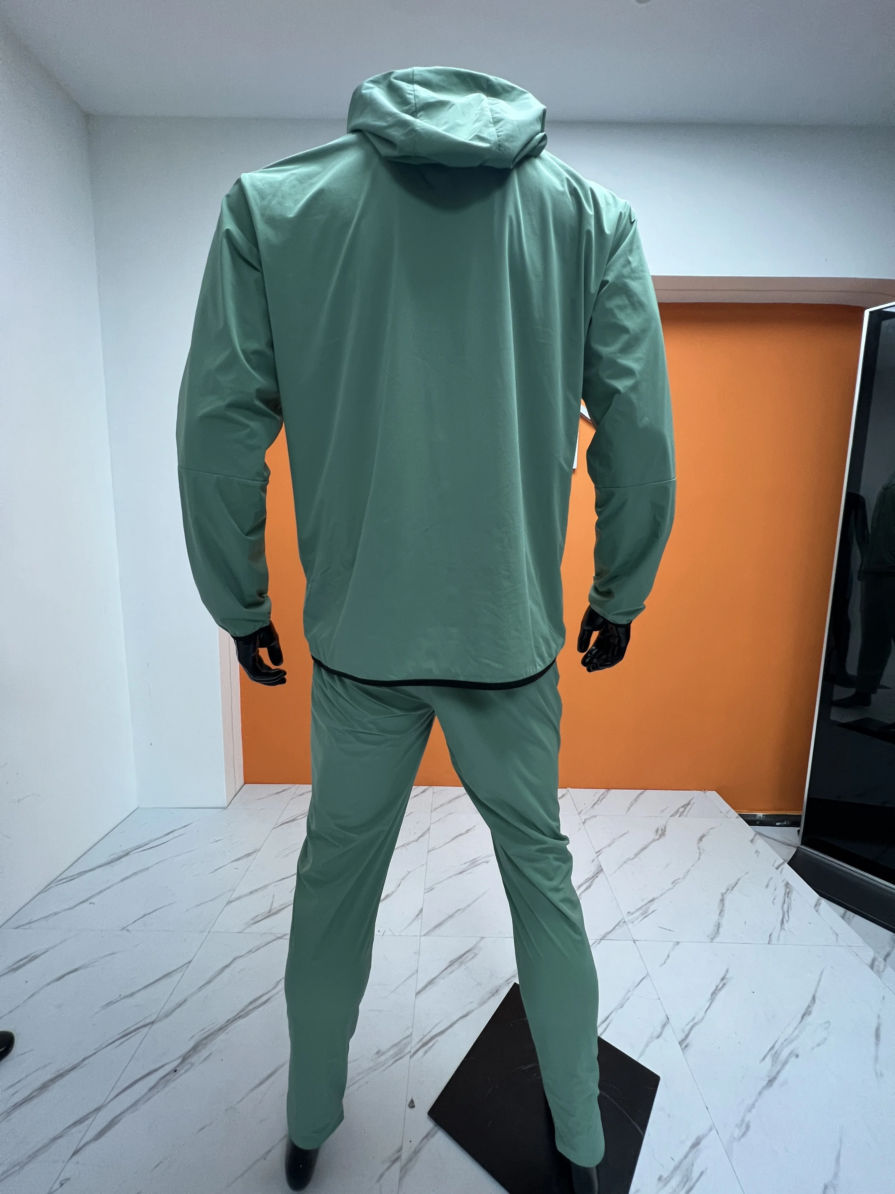 customized Warm Up Football Training Track Suits Men Sport Tracksuit Workout Wholesale Soccer waterproof Tracksuit