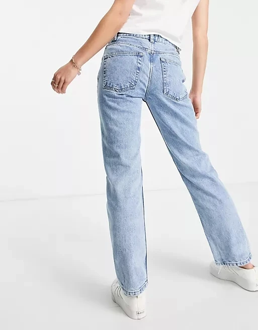 China Factory Wholesale Women Mid Rise Belt Loops vintage Light wash Straight Leg Jeans