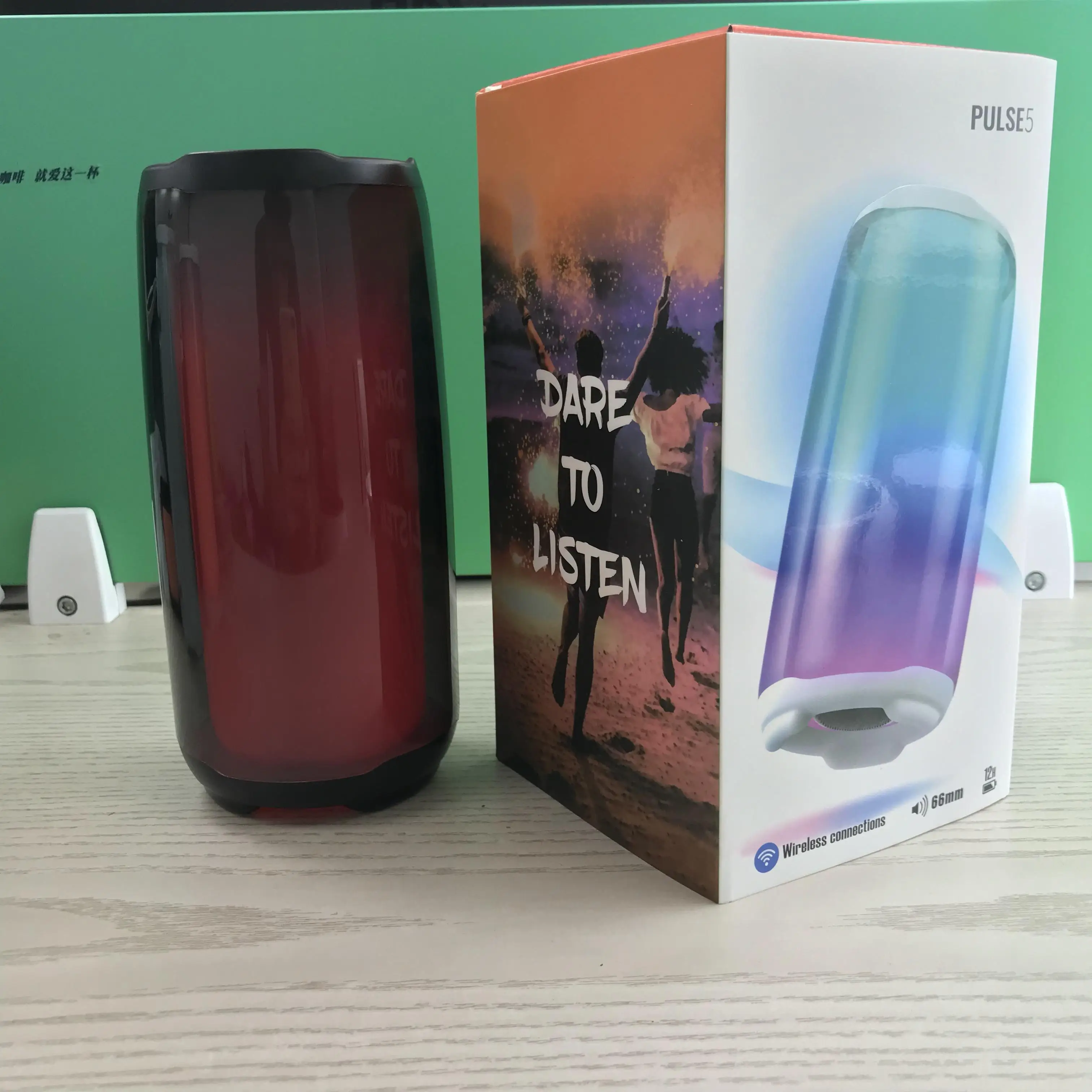 High Quality PULSE5 wireless speaker Full screen color lights high sound quality bass mini explosion PULSE5 speaker for Flip 6