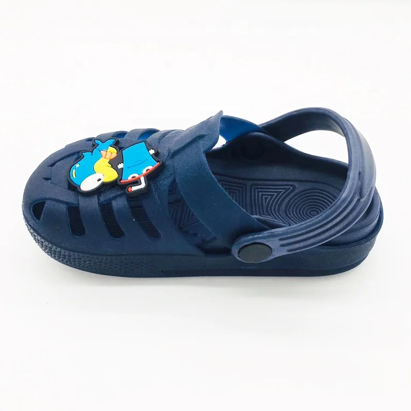 Wholesale cheap soft kids EVA clogs children garden shoes outdoor casual plastic sandals slide slippers for boys and girls