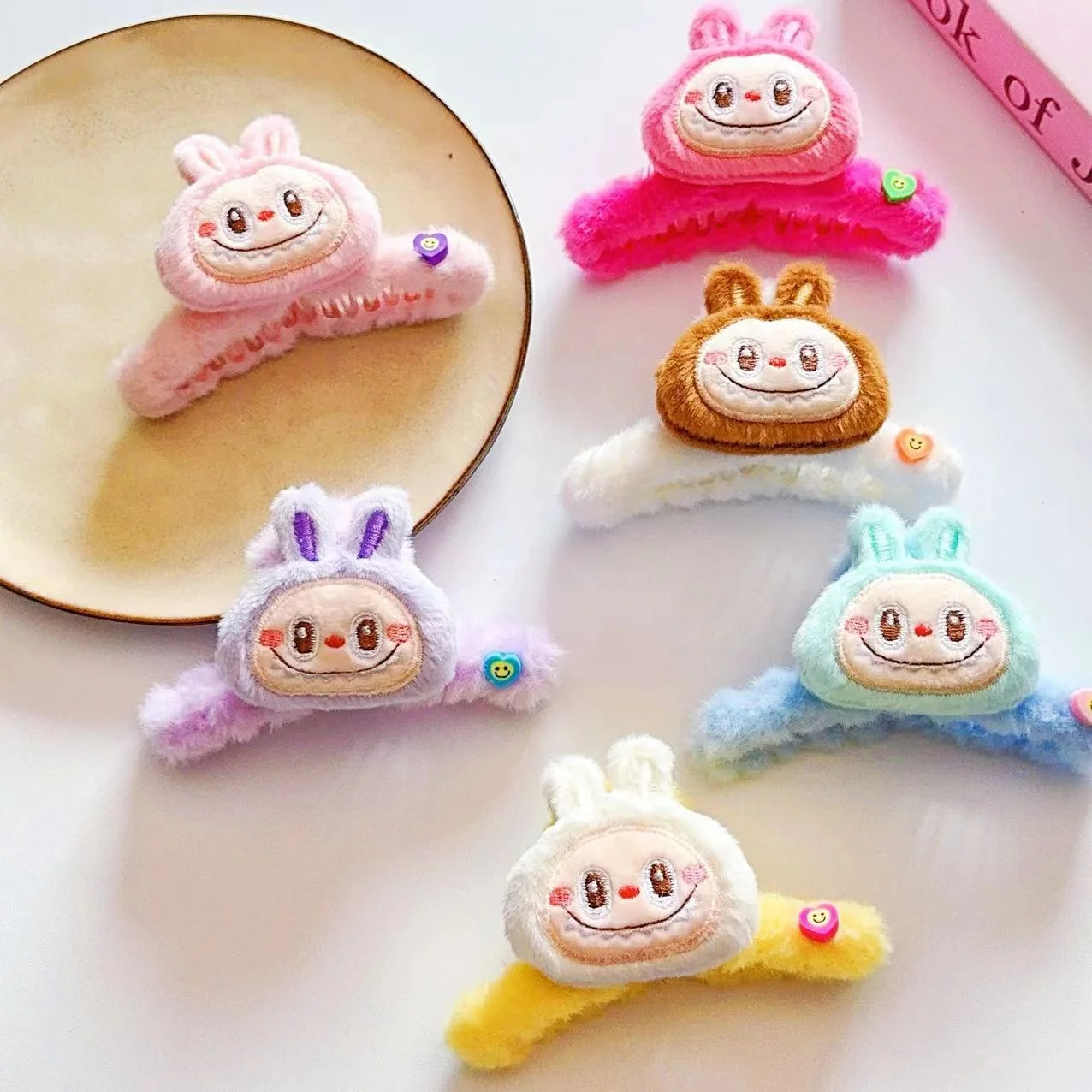 Hot Selling Stuffed Cute Labubu Girl Hairpin Cartoon Hair Clip Ponytail Ornament Accessories Plush Hairpin