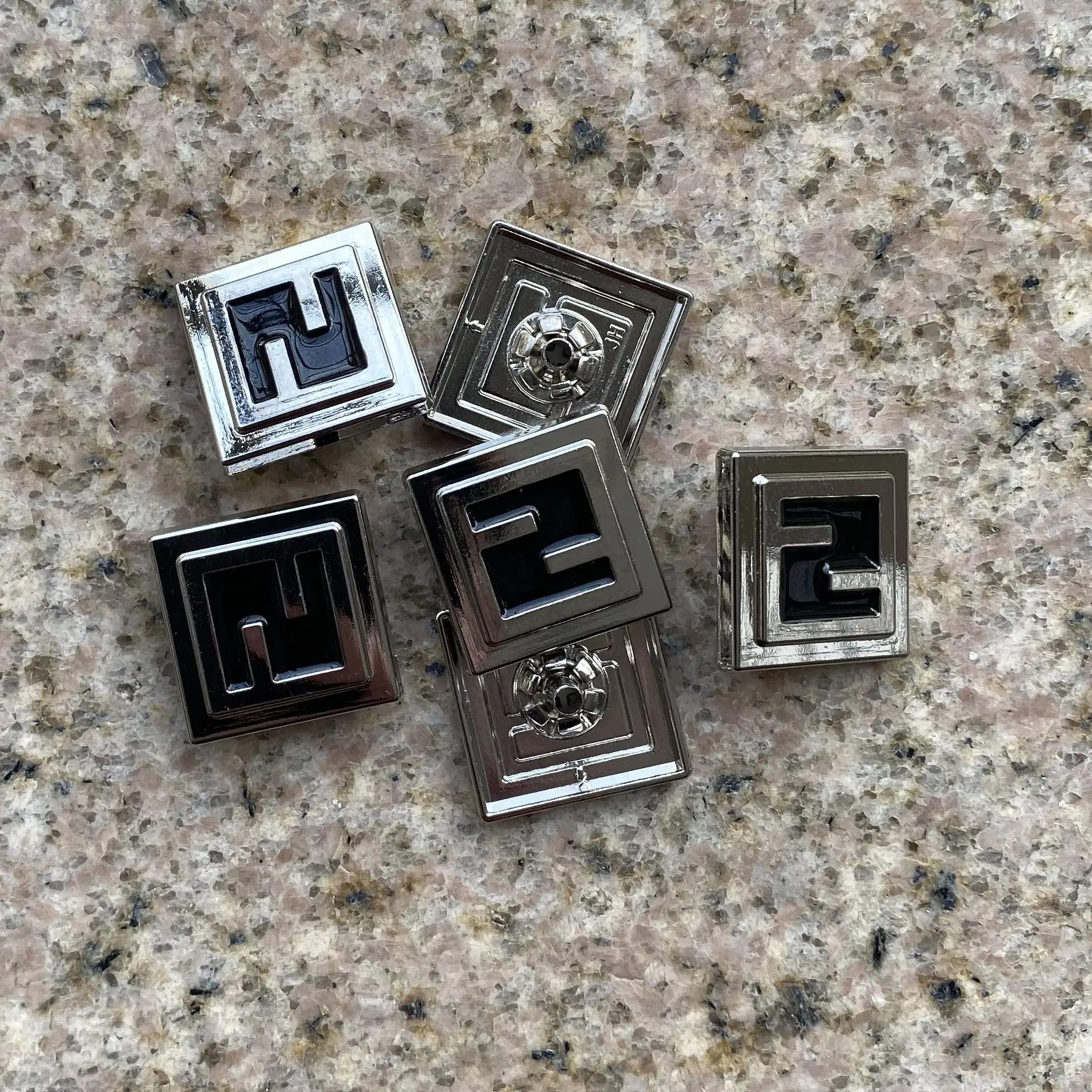 High quality fashion botones wholesale metal  buttons Square  price custom design snap button