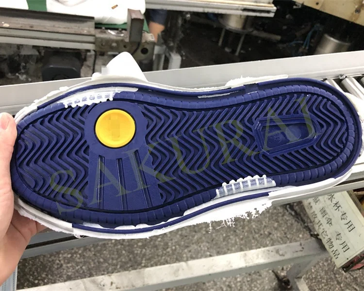 Oil Based Mold Release Agent for PU Dual Density Shoe Soles