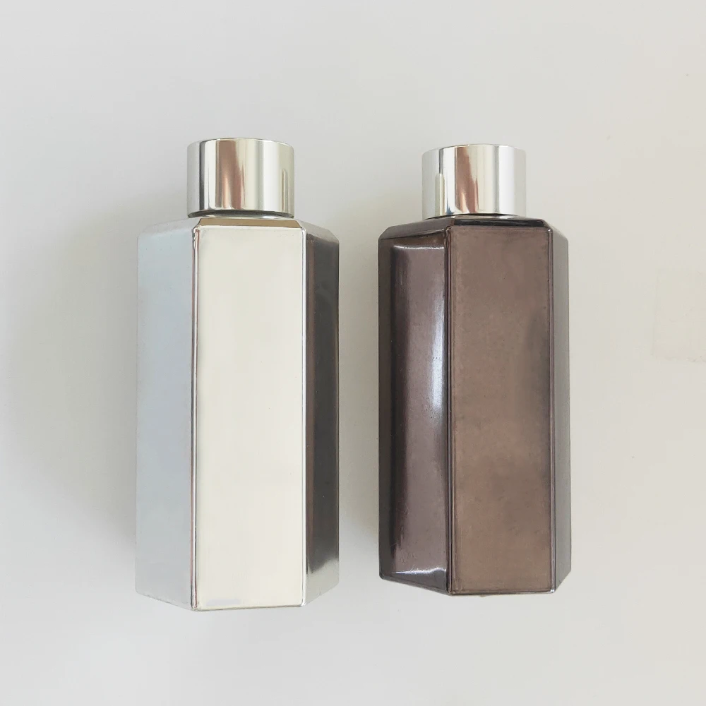 Mescente essential oil reed diffuser square bottle with wood cap