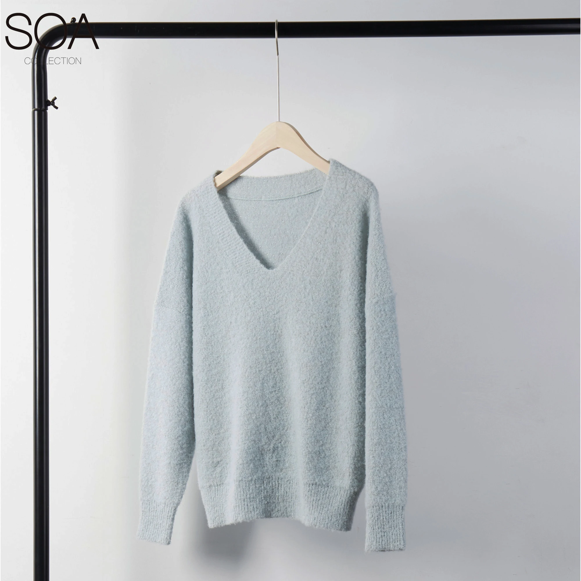 20ALW040 Italian Alpaca Ladies Sweater V Neck and Long Sleeve Pullover Plain Pullover Knitted Clothes Boucle Yarn Winter Women