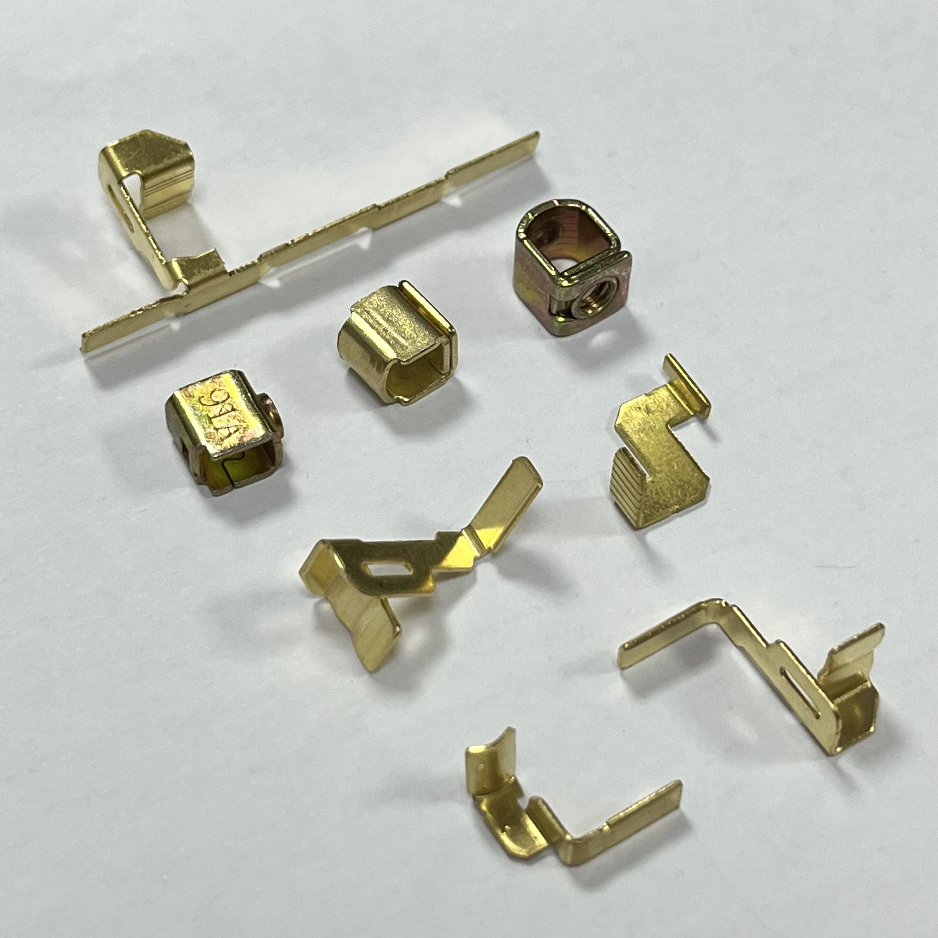 Custom OEM Stamping Sheet Metal Clip Copper Steel Stainless SS SS302 Small Battery Contact Flat Spring