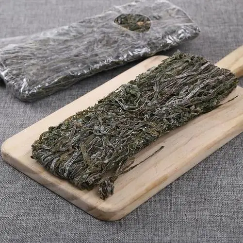 Hot Selling Dried Kelp Slice Seaweed Kelp Shreds Dry kelp cake Natural Drying Processed Vegetal Ingredients