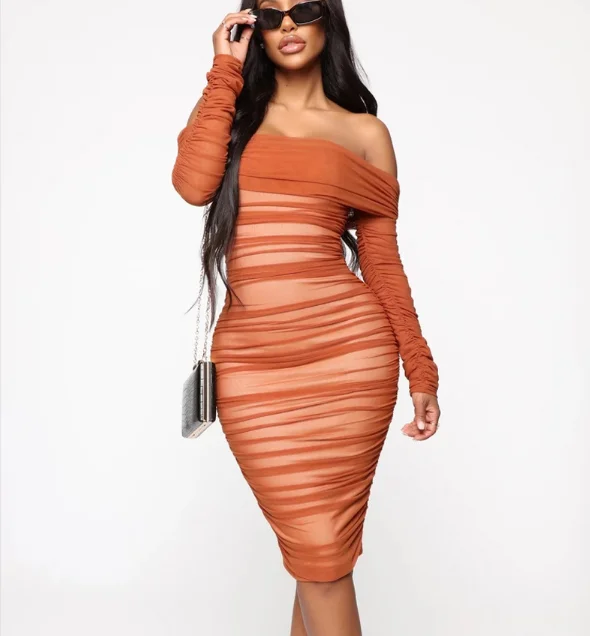 
Solid Color Folds Sexy Slim Party Long Sleeve Slit Off Shoulder Pleated Ladies Women Dress  (1600084999097)
