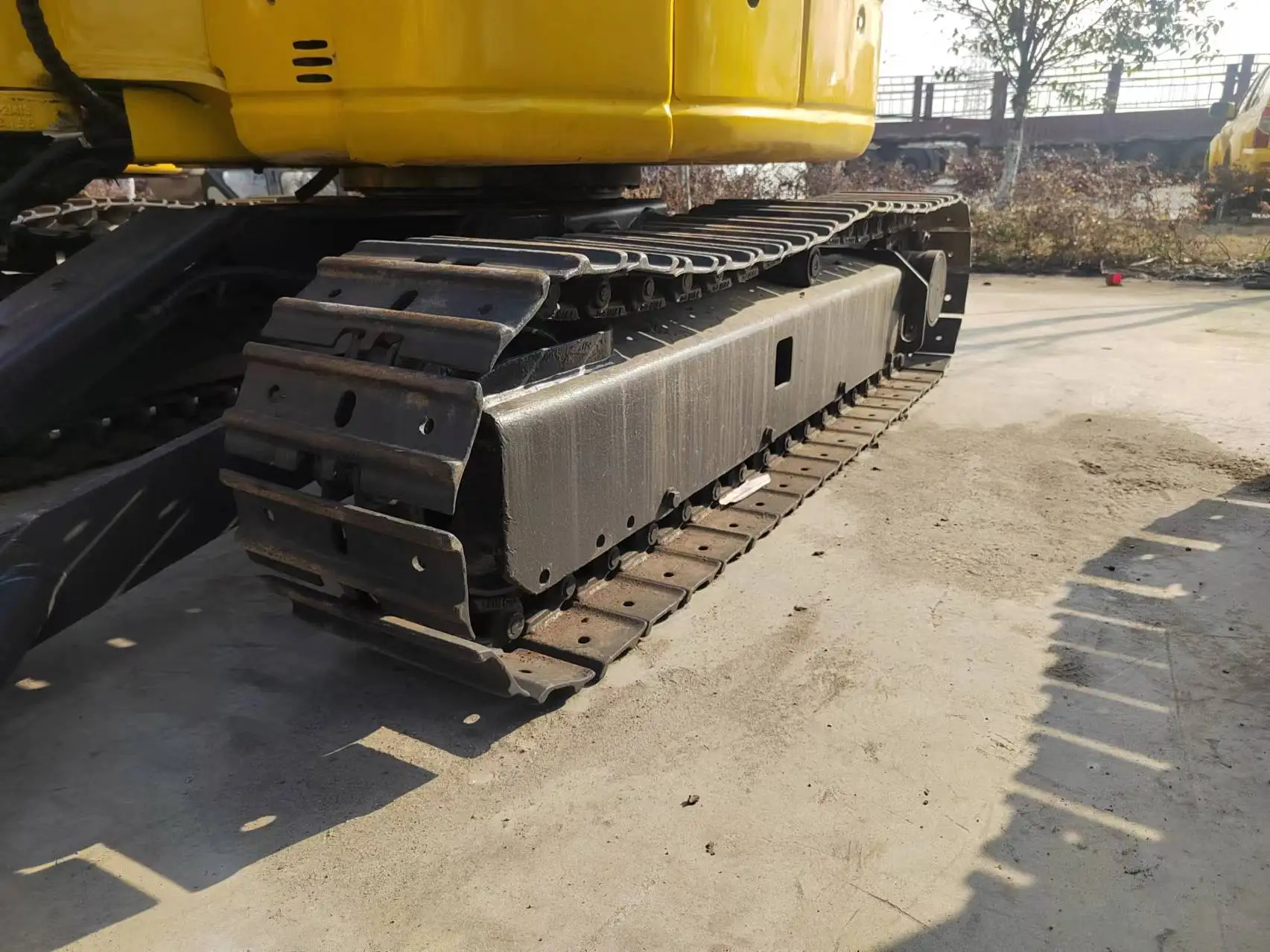 Подержанный оригинальный гусеничный экскаватор Komatsu pc30 японский 3ton мини-экскаватор по низкой цене для продажи