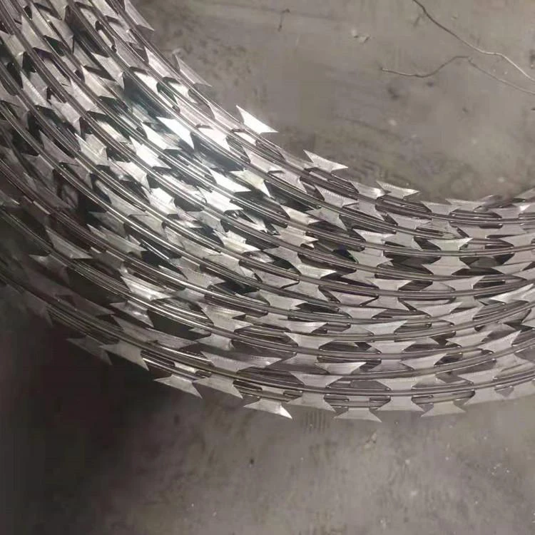 Bto 22 Low Price Concertina Wire Hot Dipped Galvanized Razor Barbed Wire Price For Sale Anti Climb Razor Wire