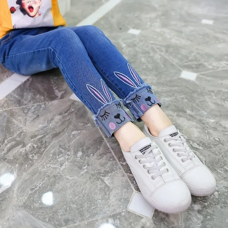 
JHYKZL 2021 manufacturer wholesale hot sale spring autumn fancy design bunny embroidery pants kids girls clothing denim jeans 