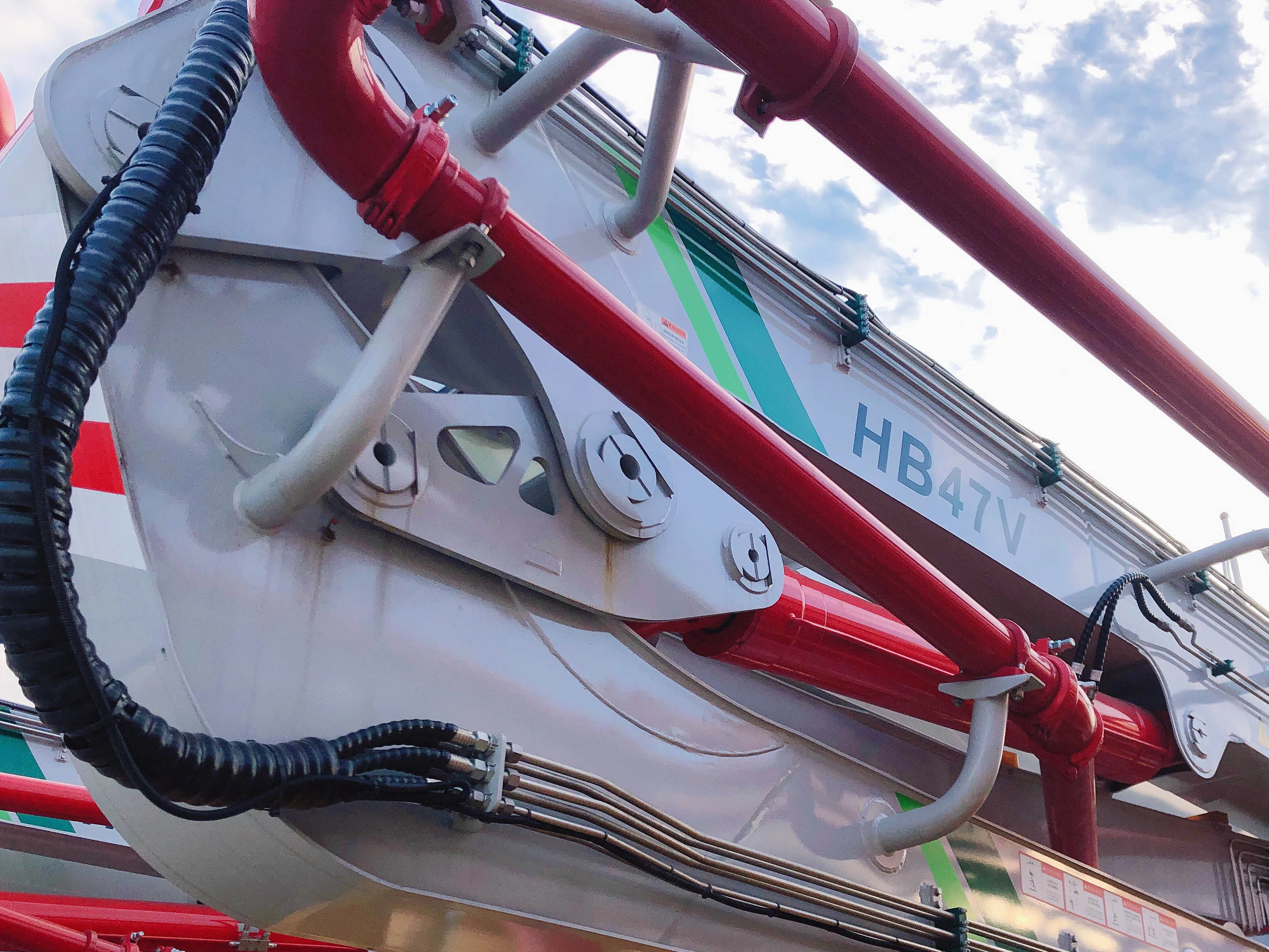 Concrete Machinery 47M 6*4 Truck Mounted Concrete Boom Pump Trucks HB47V WIth 3 Axles Chassis