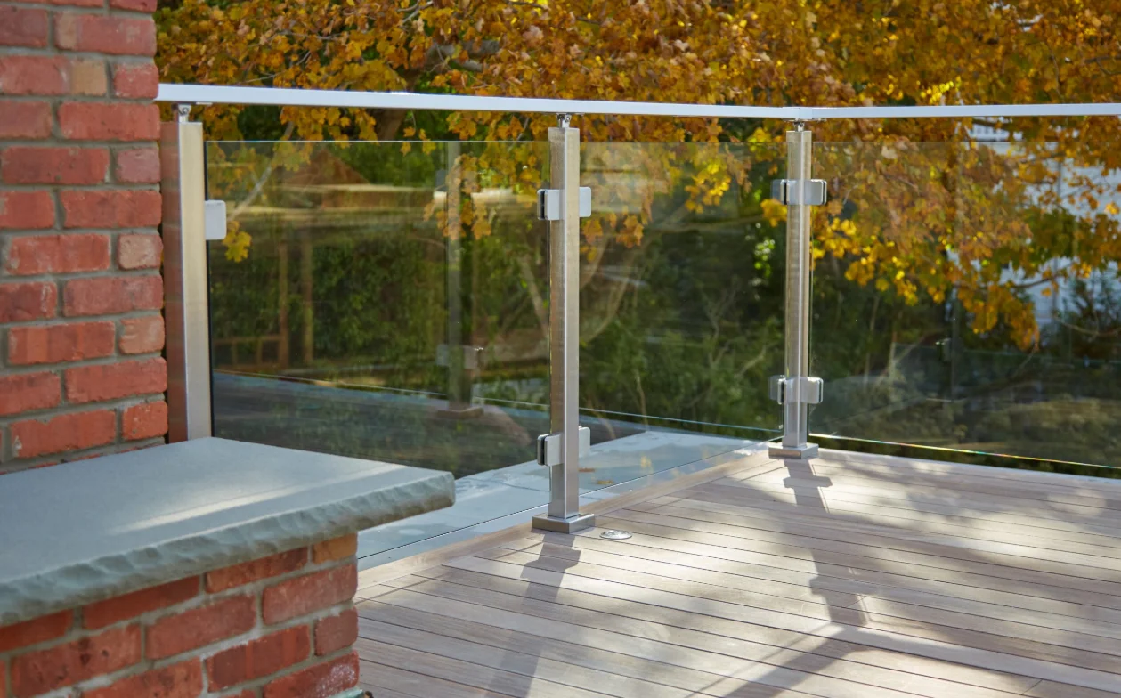 BNS-High Quality Indoor Stair Railing Kits Internal Glass Stair Railing Iron Stair Railing