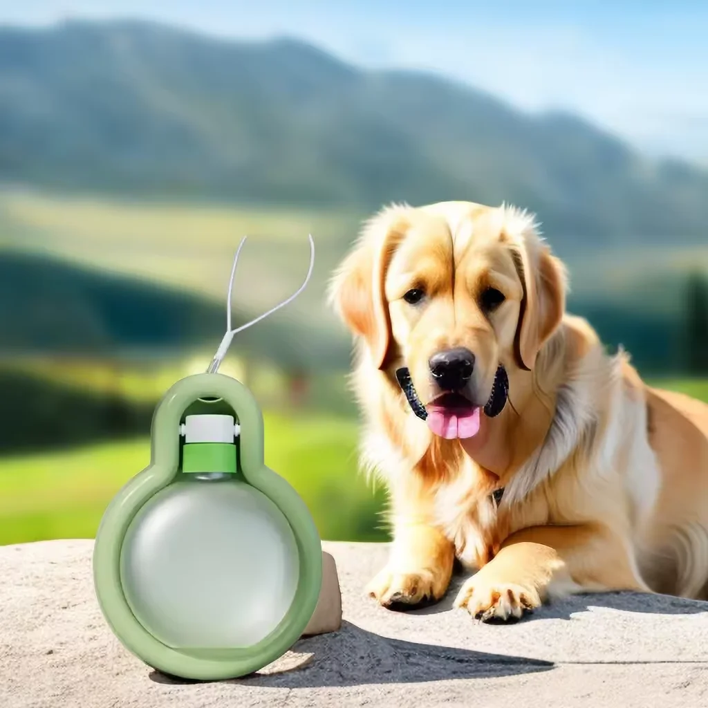 Source Factory Large Capacity Outdoor Dog Water Bottle Portable Pet Foldable Kettle for Travel Cat Drinking Bowl Dog Dish