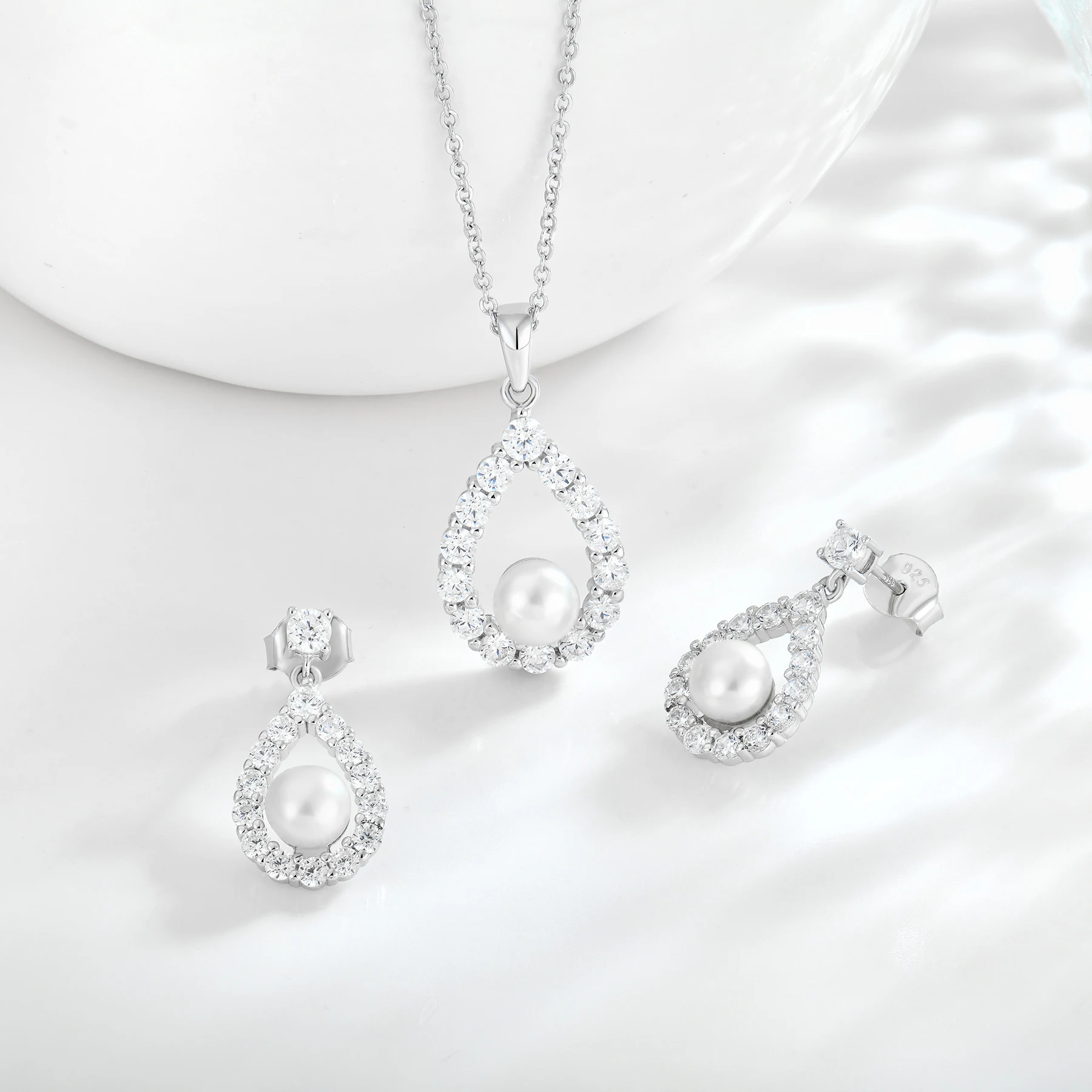 Custom Jewelry New Product Drop Shape Sterling 925 Silver Crystal Retro Freshwater Pearl Necklace For Women